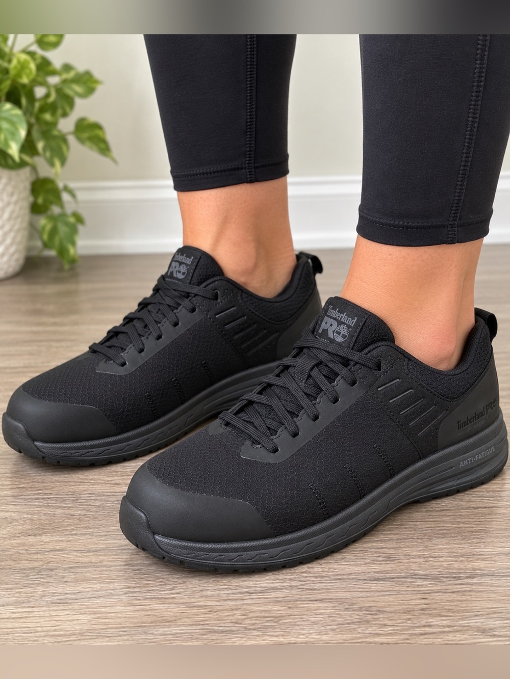 Timberland PRO Women’s 7 Composite Toe Black Safety Work Shoes EH Slip Resistant